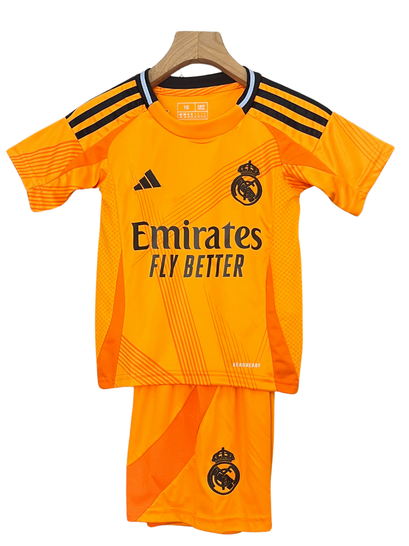 Conjunto Niños Real Madrid 24/25 – Segunda Equipación