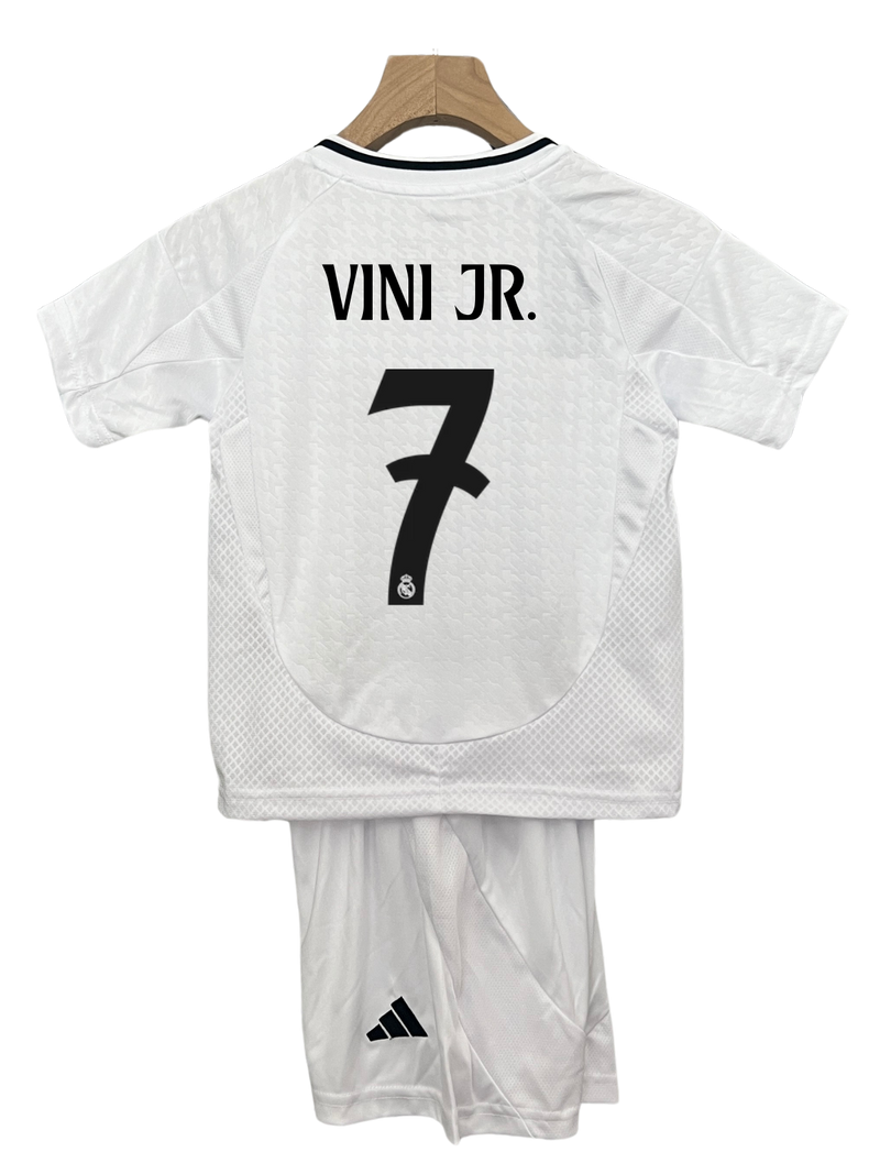 Conjunto Niños Real Madrid 24/25 – Primera Equipación - 7 Vini JR.