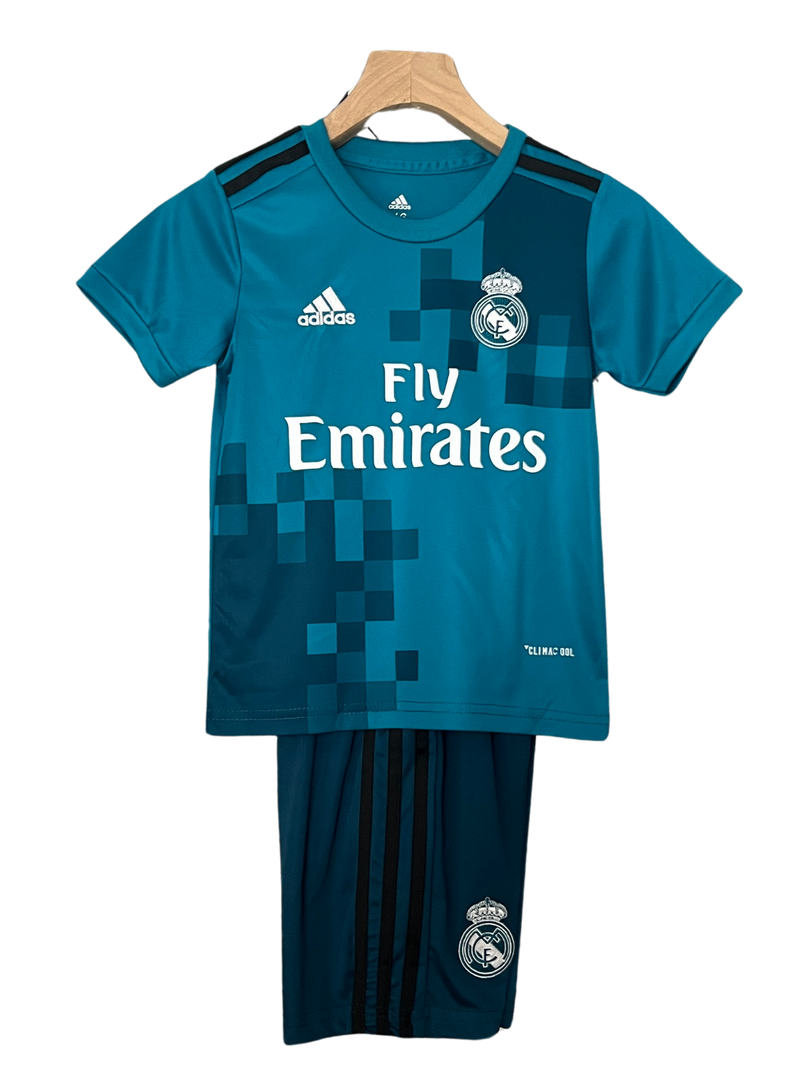 Conjunto Niños Real Madrid 17/18 – Tercera Equipación