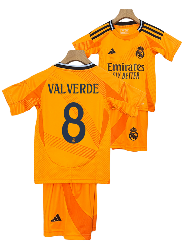 Conjunto Niños Real Madrid 24/25 – Segunda Equipación - 8 Valverde
